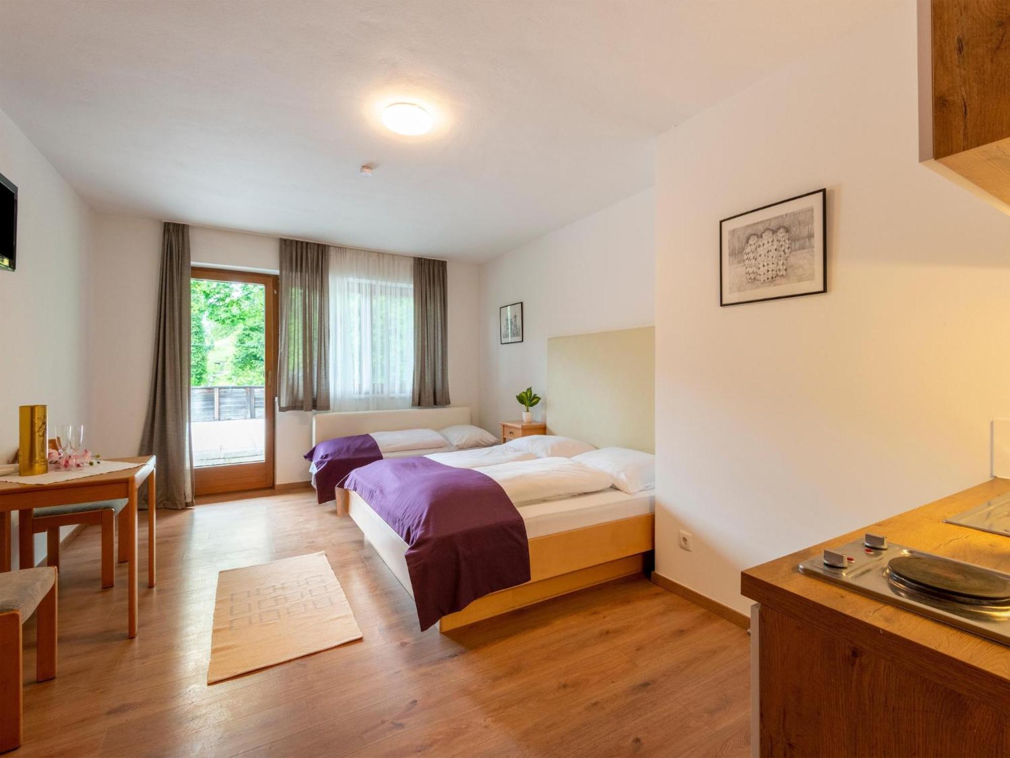 Property In Kirchbichl Esterno foto