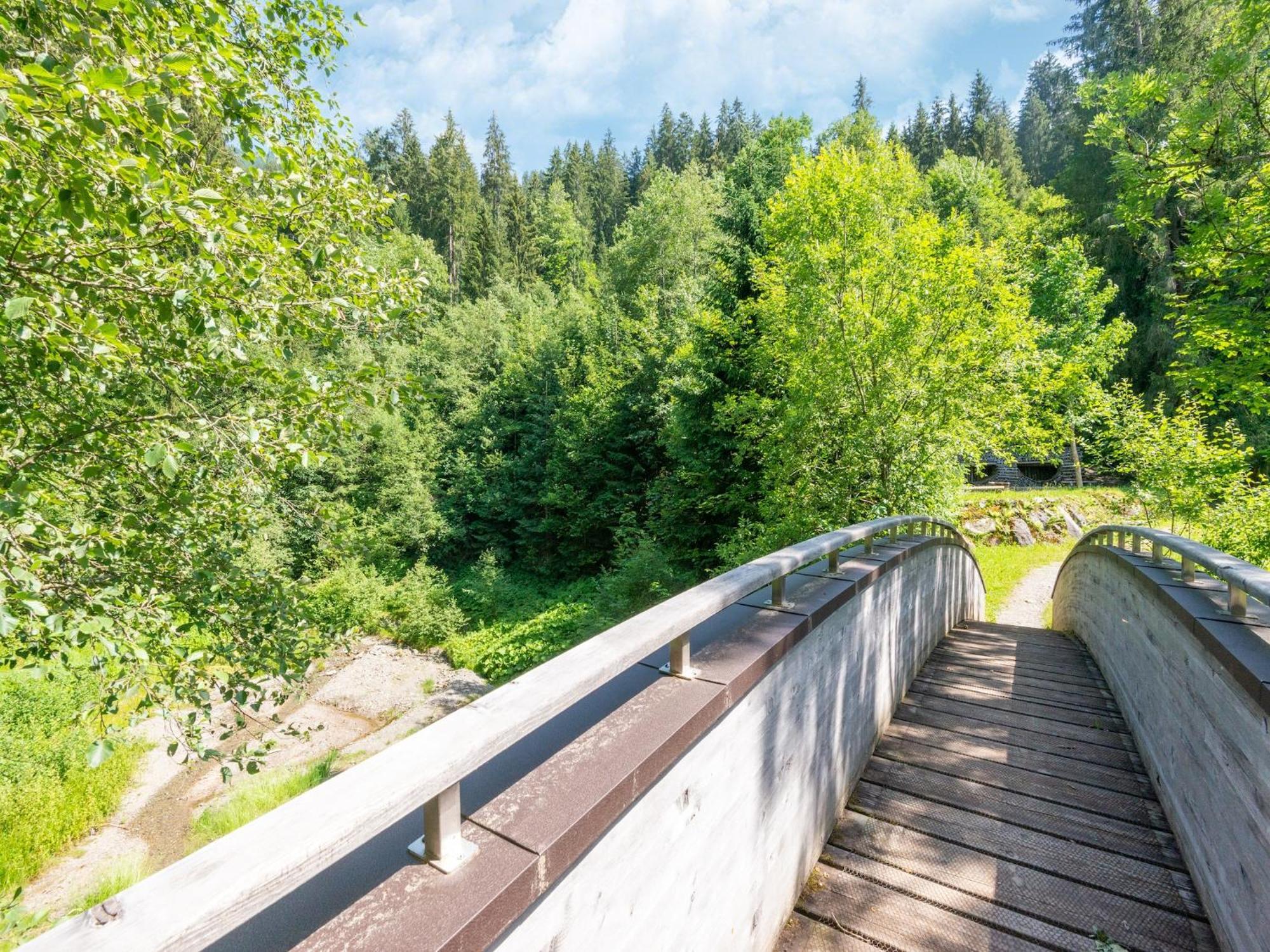 Property In Kirchbichl Esterno foto